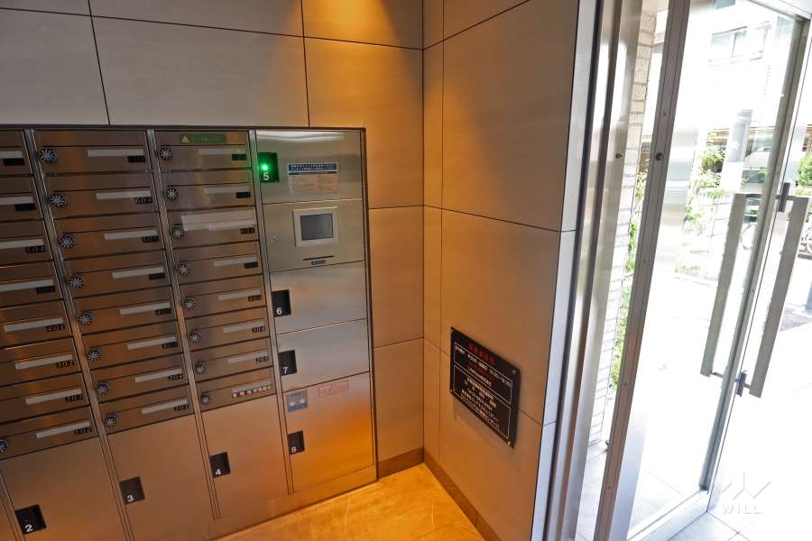 宅配ボックスと共用ポスト