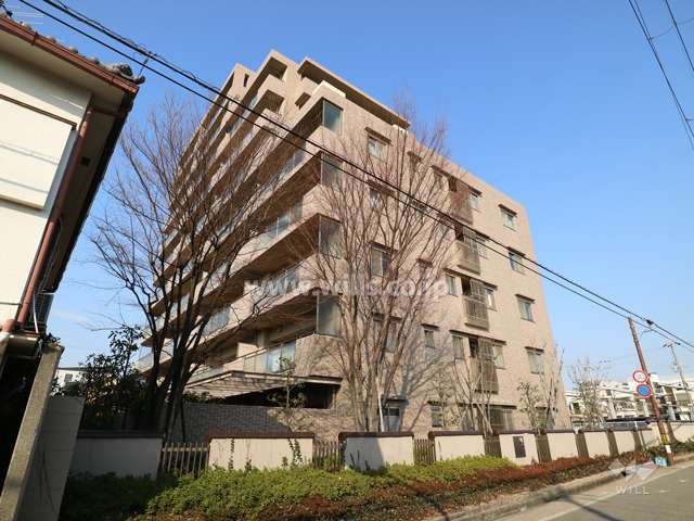 ジオ伊丹ブライトステージの外観（南東側から）