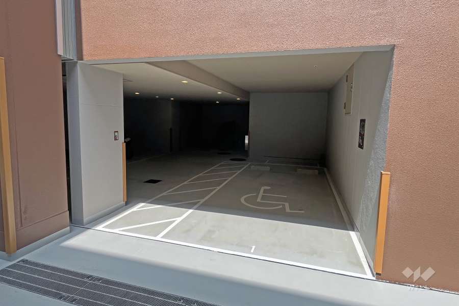敷地内駐車場（屋内平面式）