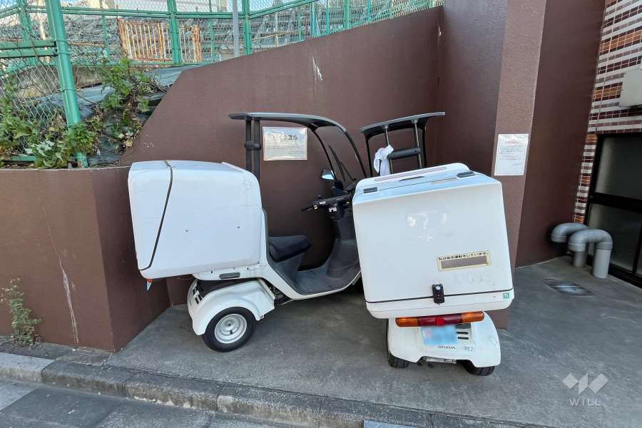 バイク置き場