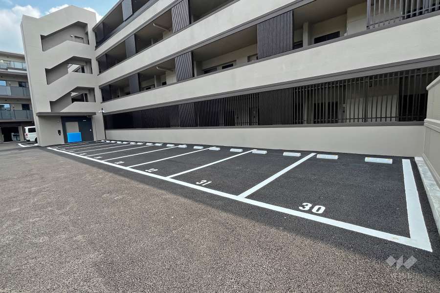 敷地内駐車場（屋外平面式）