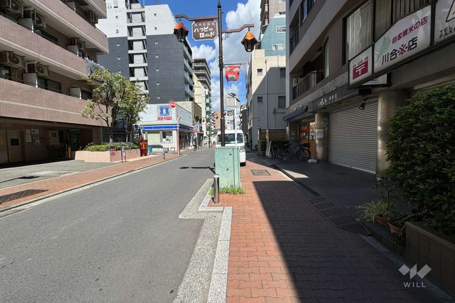 敷地東側の前面道路