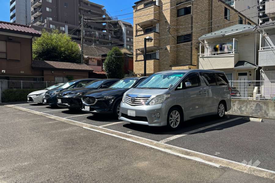 敷地内駐車場（屋外平面式）