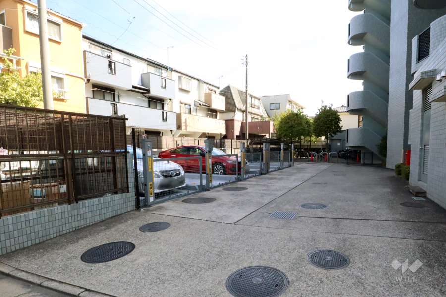 敷地内駐車場（屋外機械式）