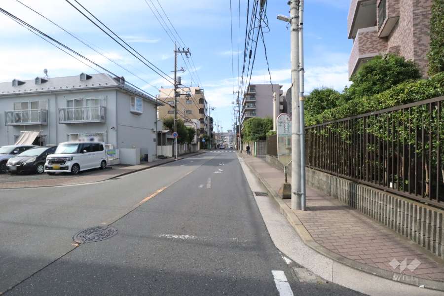 敷地南西側の前面道路　
