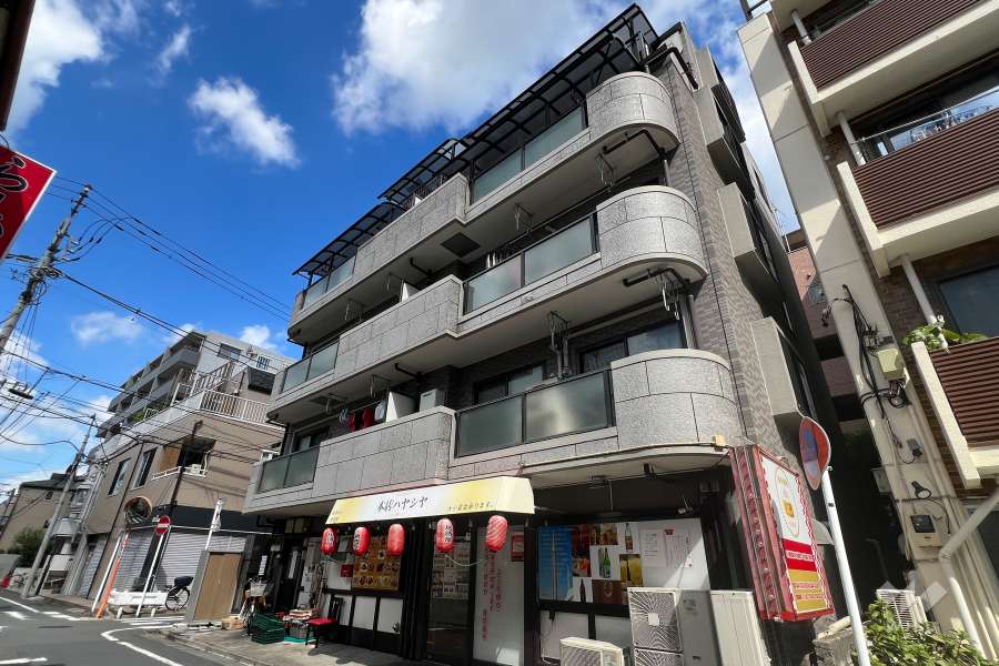 エクセレントハイツ幸町の外観（南側から）