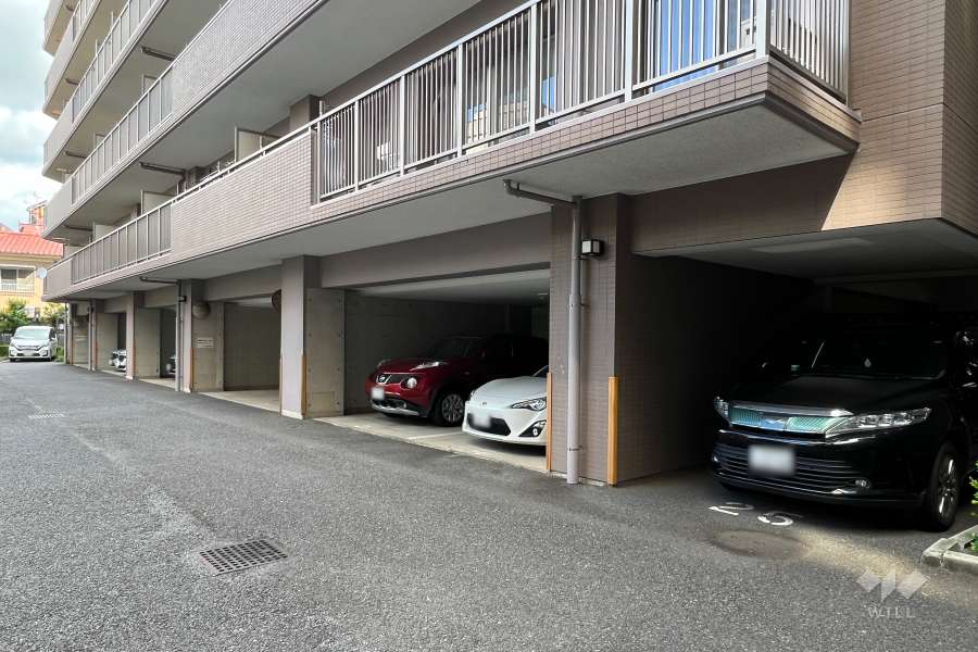 敷地内駐車場（屋内平面式）