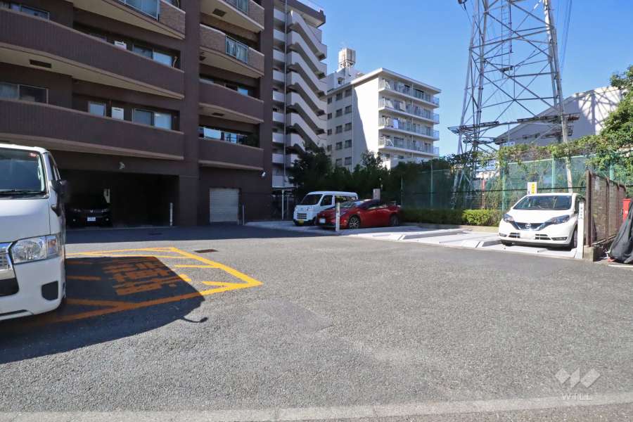 敷地内駐車場（屋外平面式）
