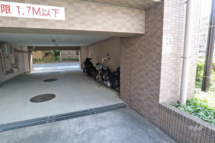 バイク置き場