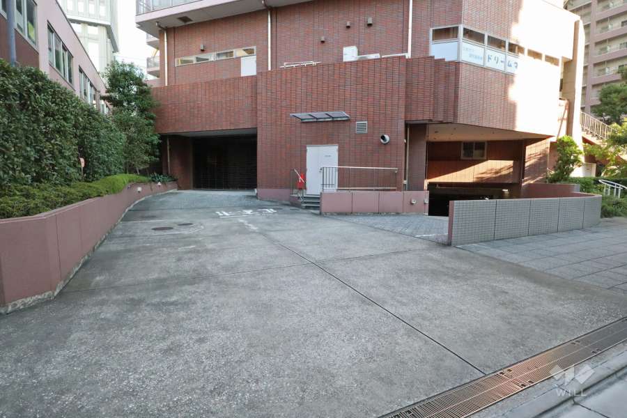 駐車場出入口