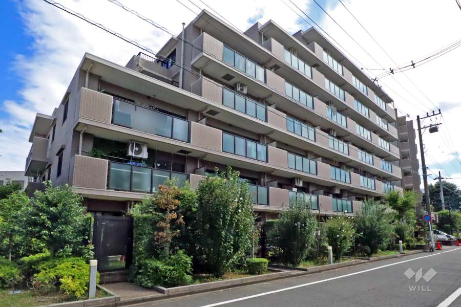 ライオンズマンション鹿島田ガーデンシティの外観(北西側から)