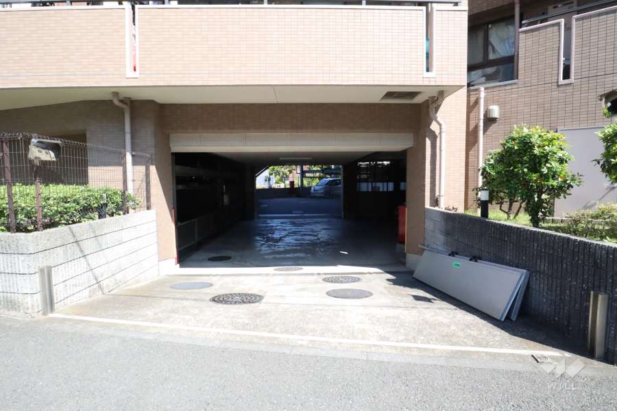 駐車場の出入口