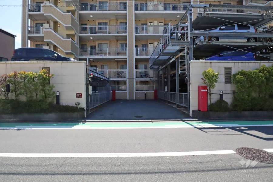 敷地内駐車場（屋外機械式）