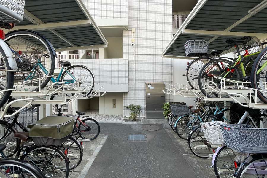 駐輪場（屋根付き）