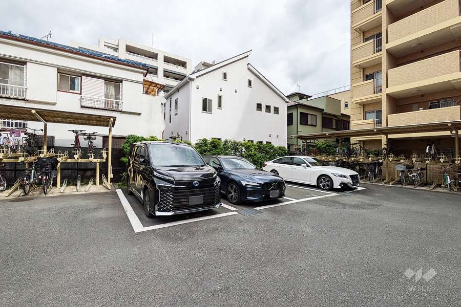 敷地内駐車場（屋外平面式）