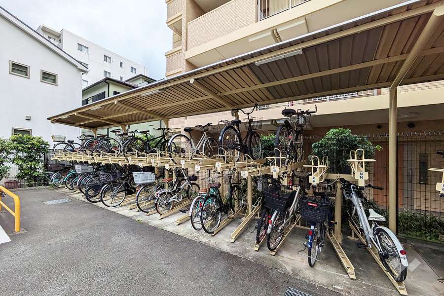 駐輪場（屋根付き）
