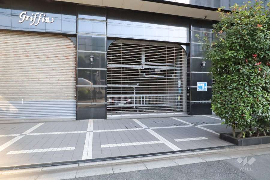 敷地内駐車場（屋内機械式）