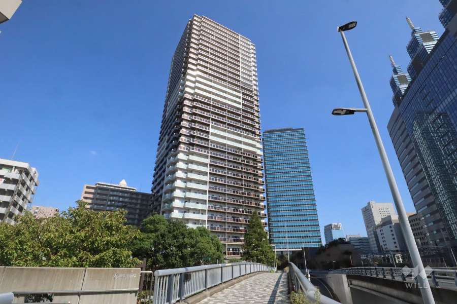 ブリリアタワー川崎の外観(南西側から)　