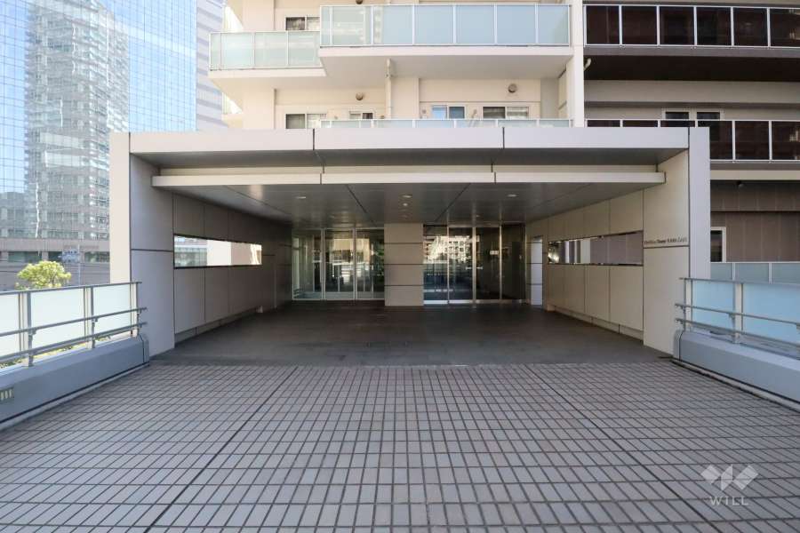 エントランスアプローチ　