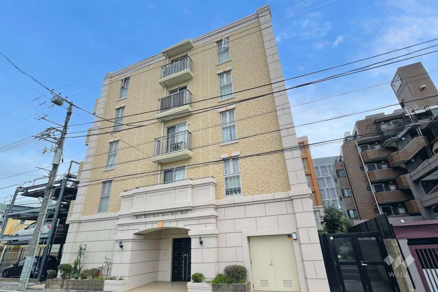 グランシティユーロパレス新川崎の外観（南西側から）