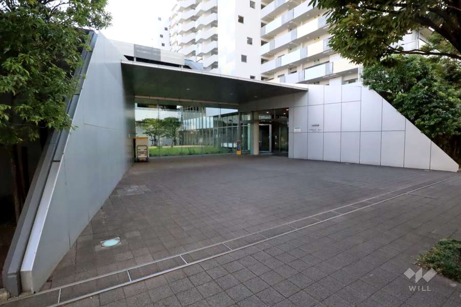 エントランスアプローチ　　