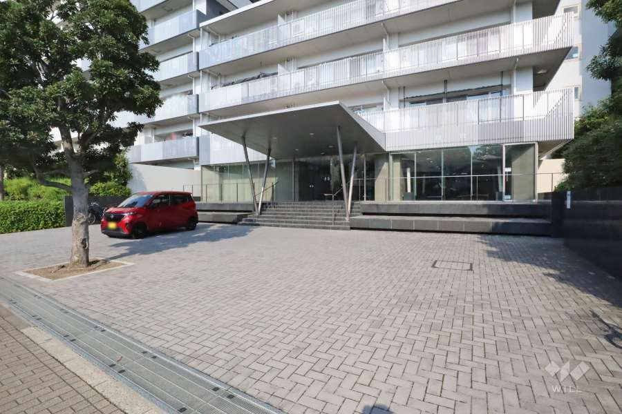 エントランスアプローチ　