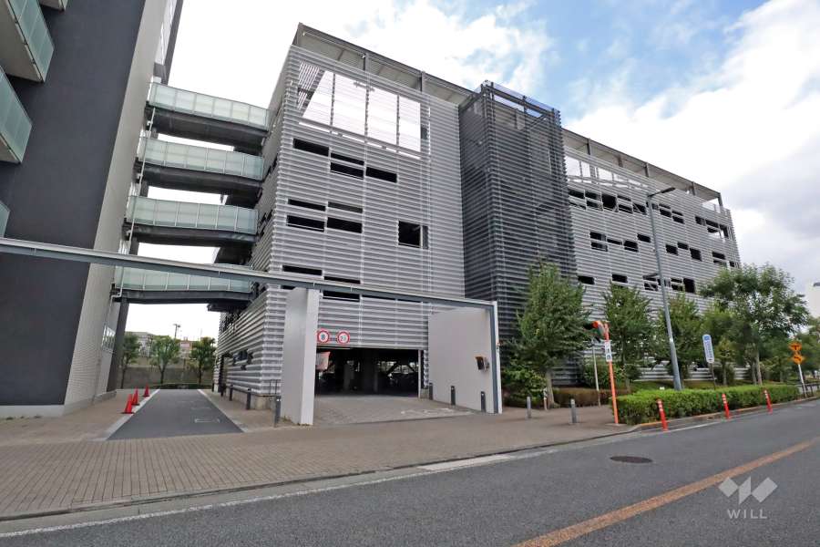 駐車場の出入り口