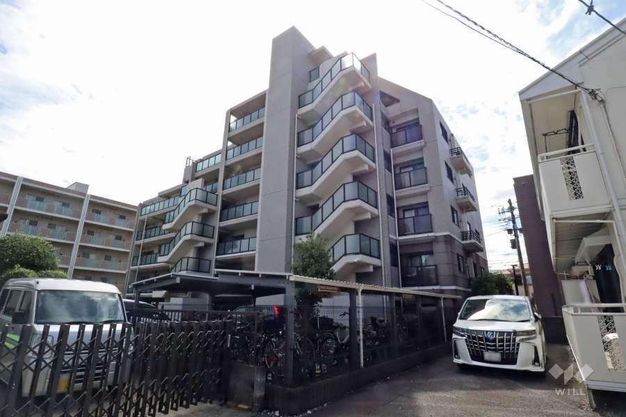 グランイーグル御幸公園の外観（北西側から）