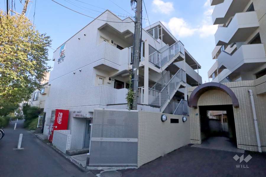 スカイコート新川崎の外観(北西側から)