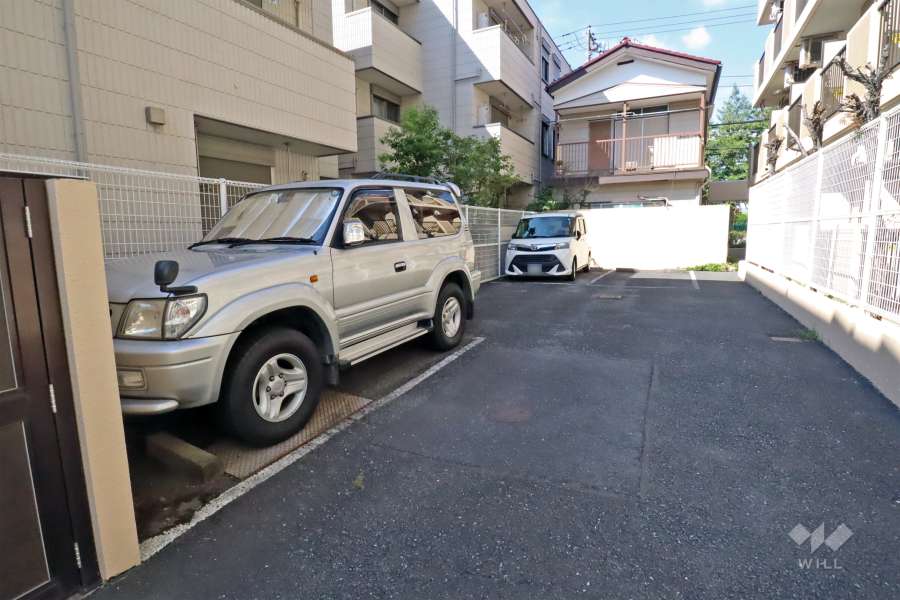 敷地内駐車場（屋外平面式）
