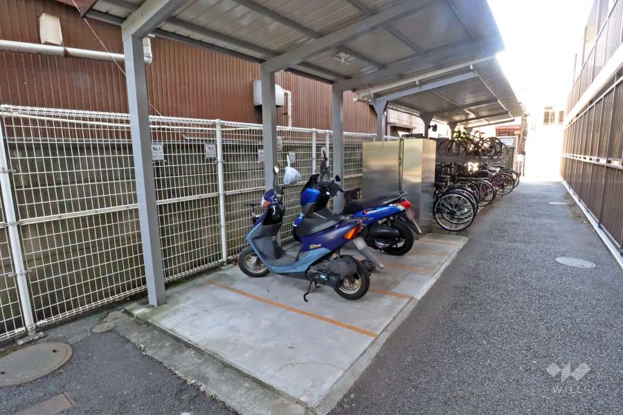 バイク置き場