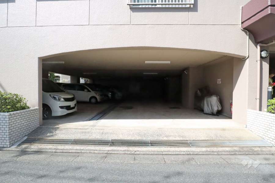 敷地内駐車場（屋内平面式）