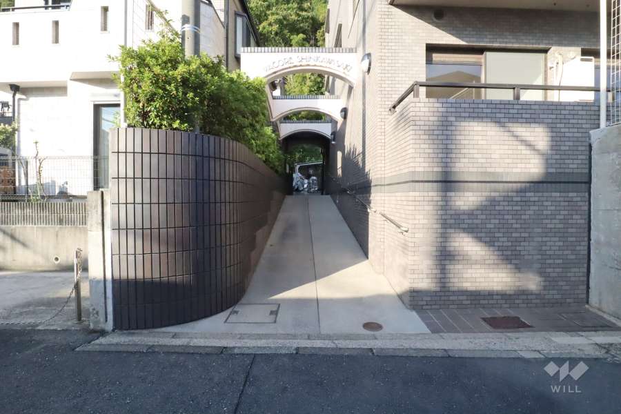 エントランスアプローチ