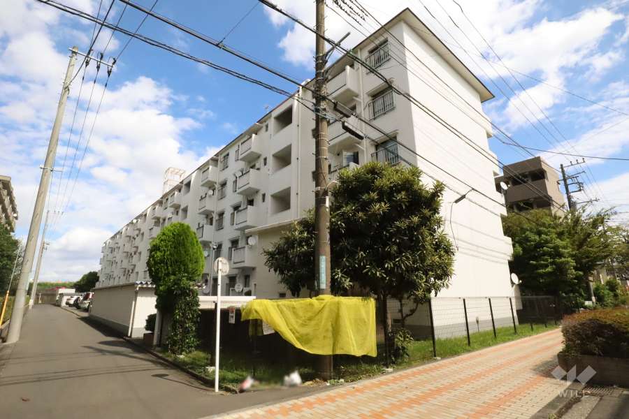 多摩川グリーンハイツの外観(南西側から)