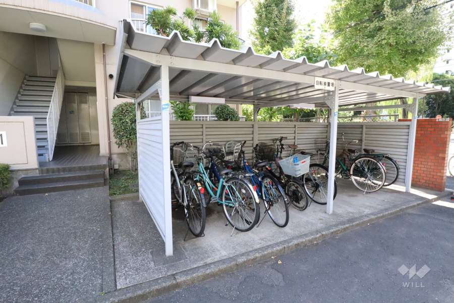 駐輪場（屋根付き）