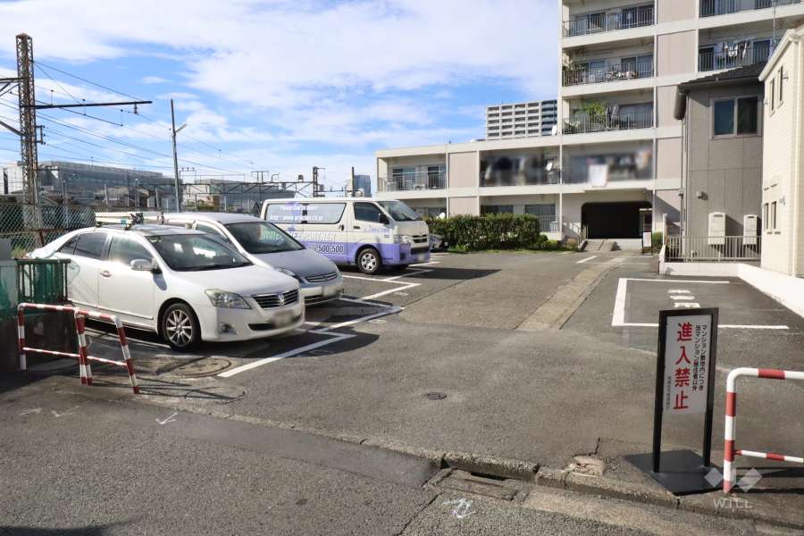 敷地内駐車場（屋外平面式）