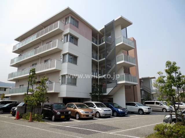 ルネサンクタスナシオンヒルズA棟の外観（北東側から）