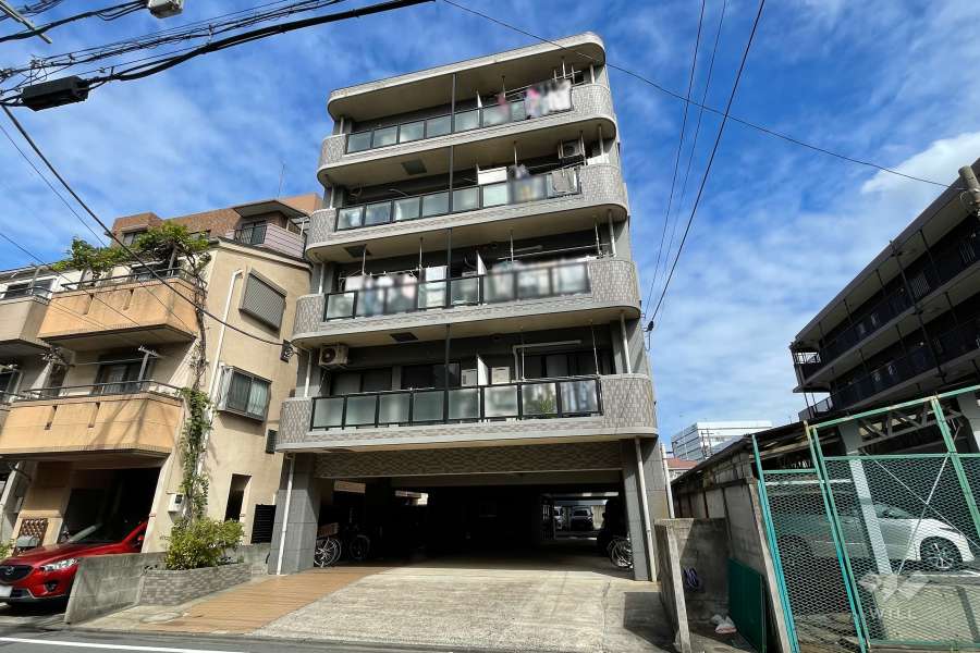 エクセレントハイツ新川崎の外観（南東側から）