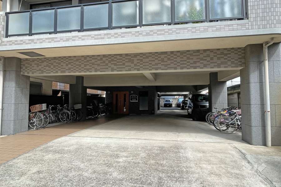 エントランスアプローチ