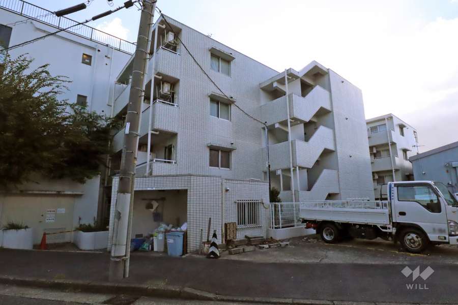 スカイコート日吉第2の外観（北東側から）