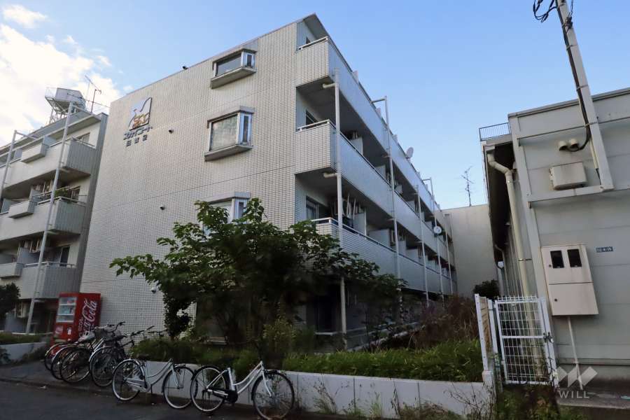 スカイコート日吉第2の外観（南東側から）