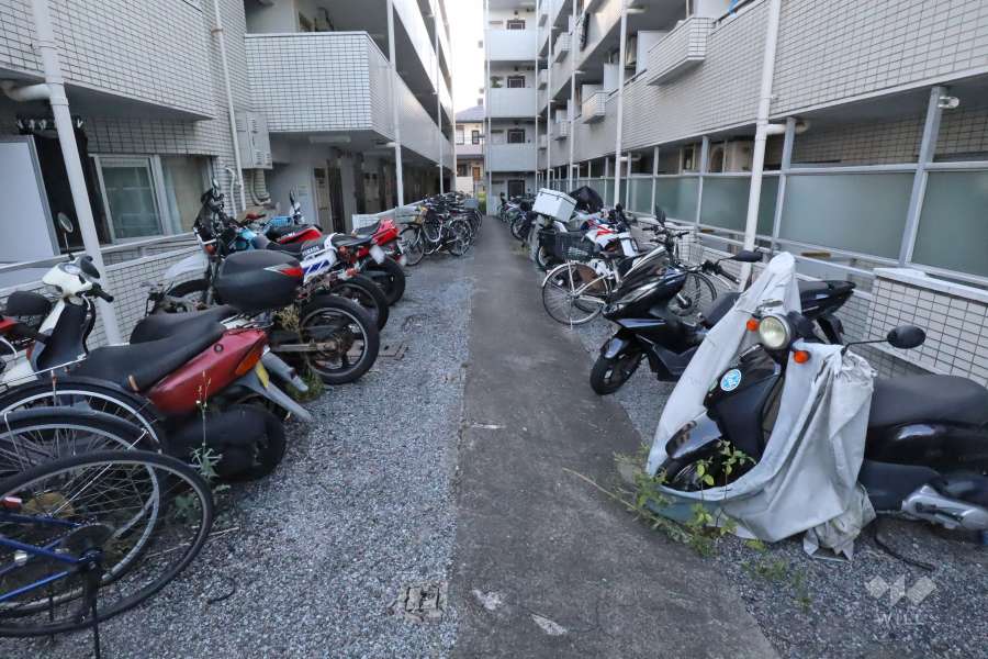 バイク置き場