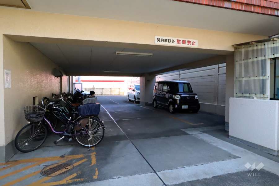 敷地内駐車場（屋内平面式）