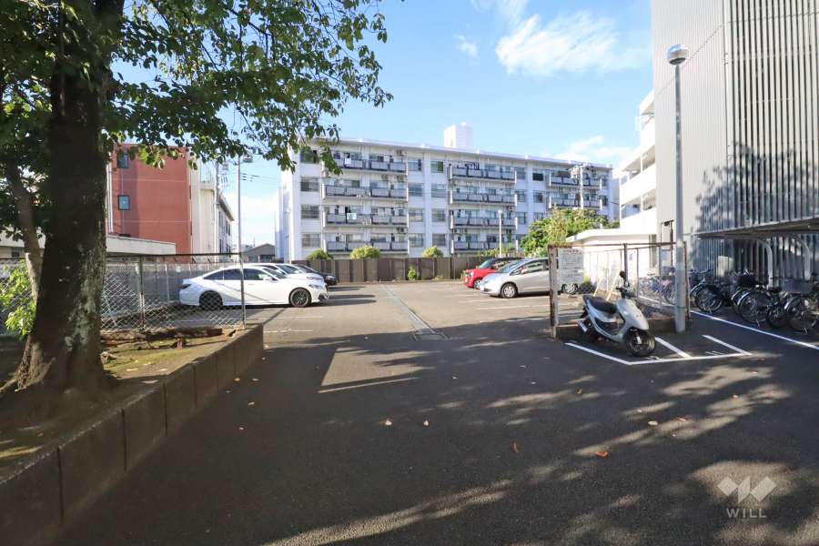 敷地内駐車場（屋外平面式）