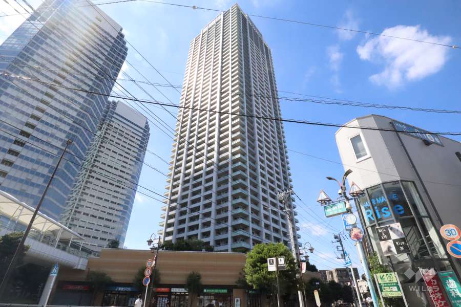 パークタワー新川崎の外観(北東側から)