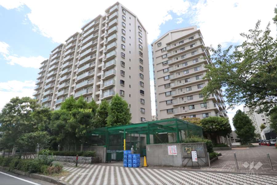 パークシティ新川崎東一番街I棟の外観（北側から）