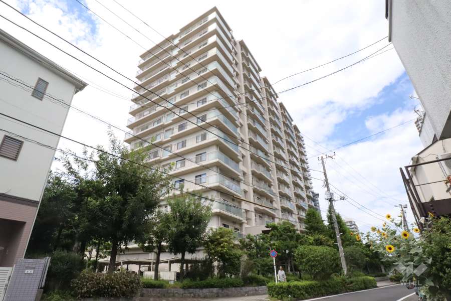 パークシティ新川崎東一番街I棟の外観（東側から）