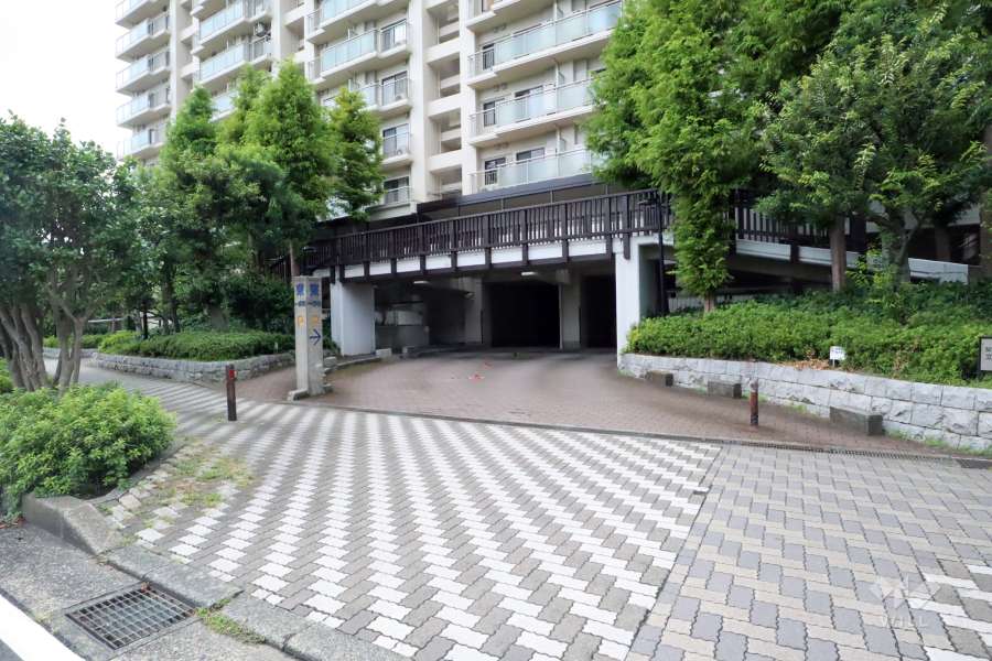 駐車場の出入り口