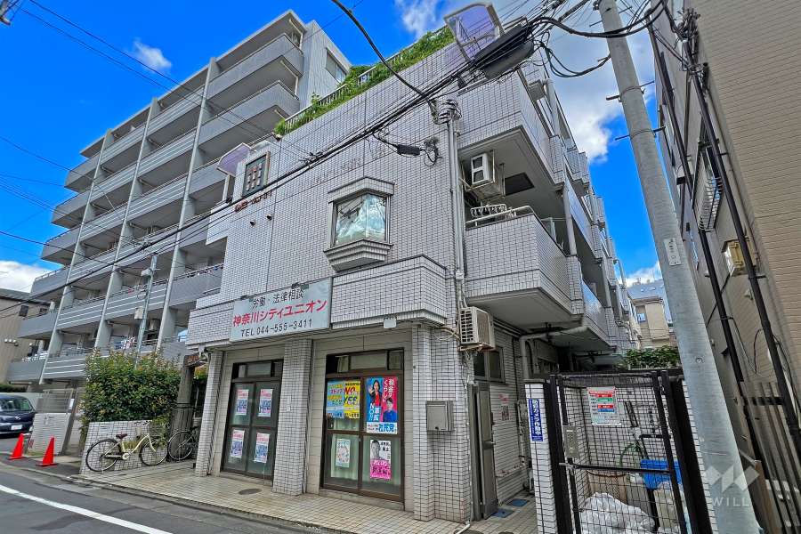 ビッグヴァン川崎ホームズの外観（南側から）