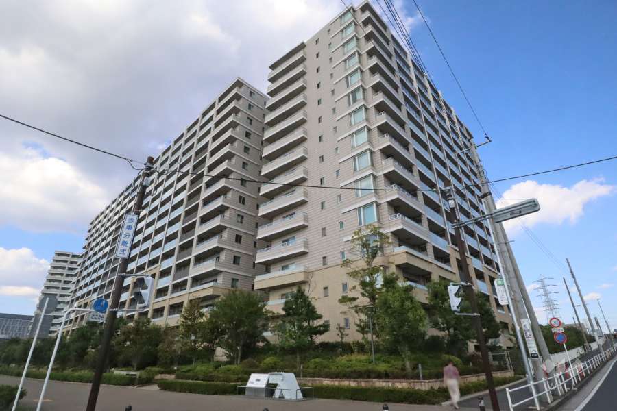 クレストプライムレジデンス アベニュー壱番街の外観（南西側から）